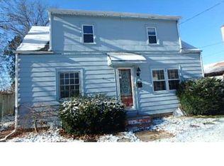 710 Cedar Ave, Croydon, PA 19021