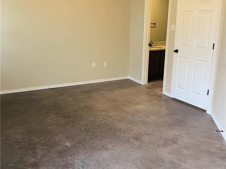 379 Joanne Loop #A & B — Photo 27