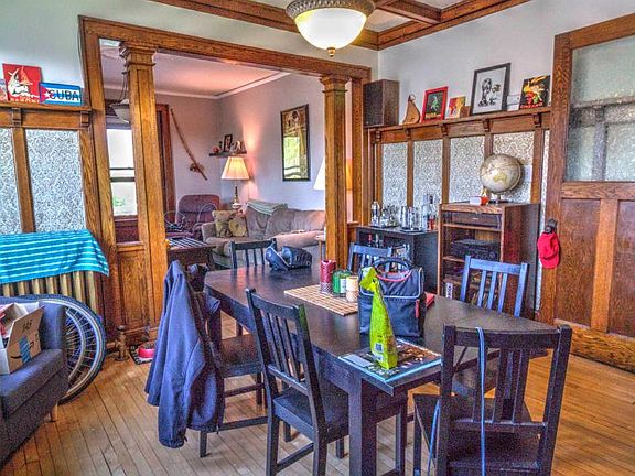 3rd image of 2933 S Logan Ave #1