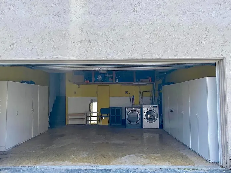 4052 Mahaila Ave #F — Photo 18