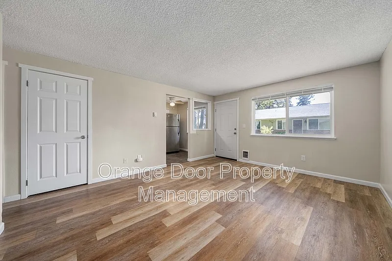 12311 112th Avenue Ct E #3