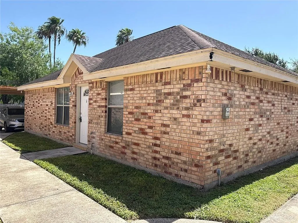 3 bed, 2.0 bath, 4108 sqft, $950 — Photo 3