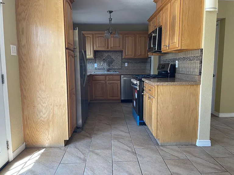 5330 Delta Dr — Photo 8