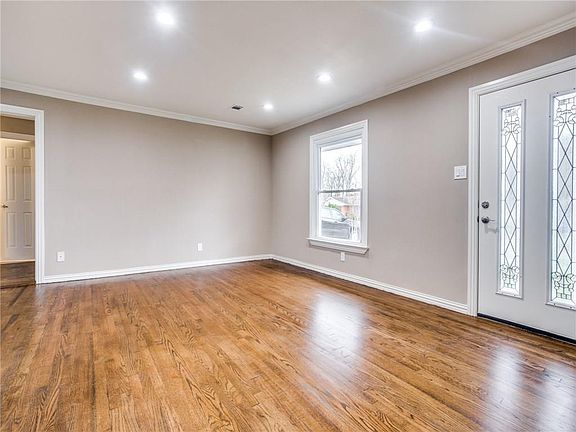 4th image of 1512 Highland St