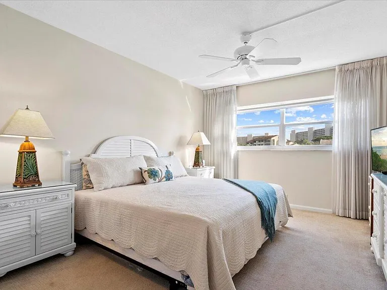 20 Yacht Club Dr #104 — Photo 14