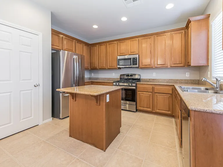 8257 Begonia Blush Dr — Photo 6