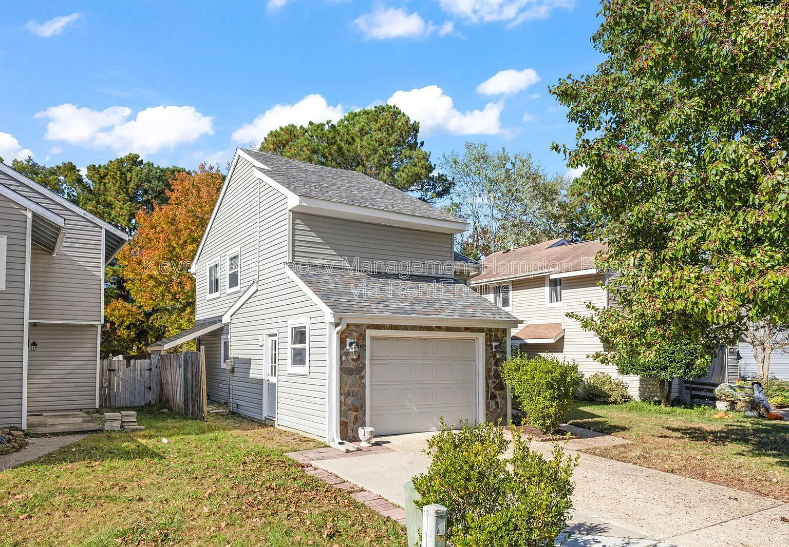 3 bed, 2.5 bath, 1800 sqft, $2,395 — Photo 1