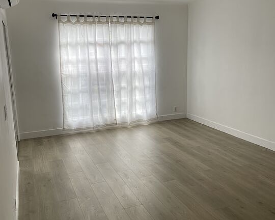 2nd image of 1254 N Orange Grove Ave APT 4