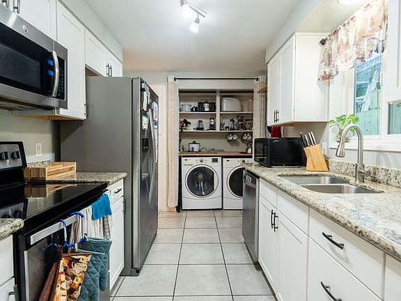 5th image of 4106 NE Senate St