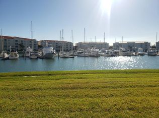 9 Harbour Isle Dr E UNIT 102, Fort Pierce, FL 34949