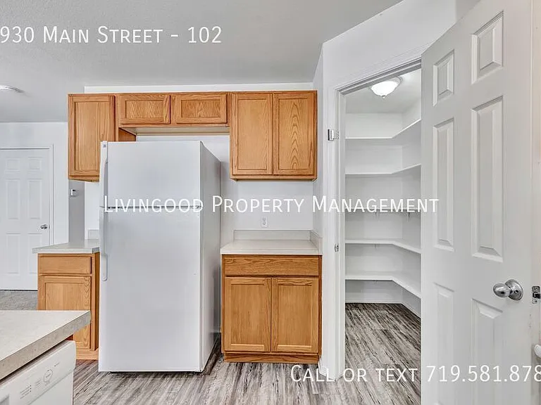 2930 Main St #102 — Photo 6