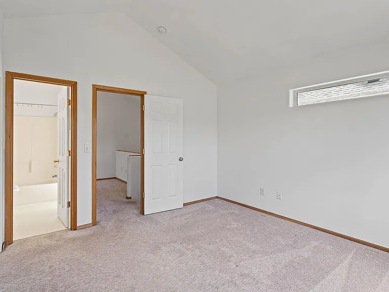 3328 NE 74th Ave — Photo 20