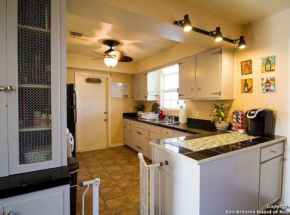 4th image of 4719 Trailwood Dr