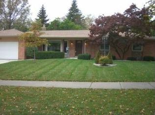 2155 Negaunee Dr SE, Grand Rapids, MI 49506