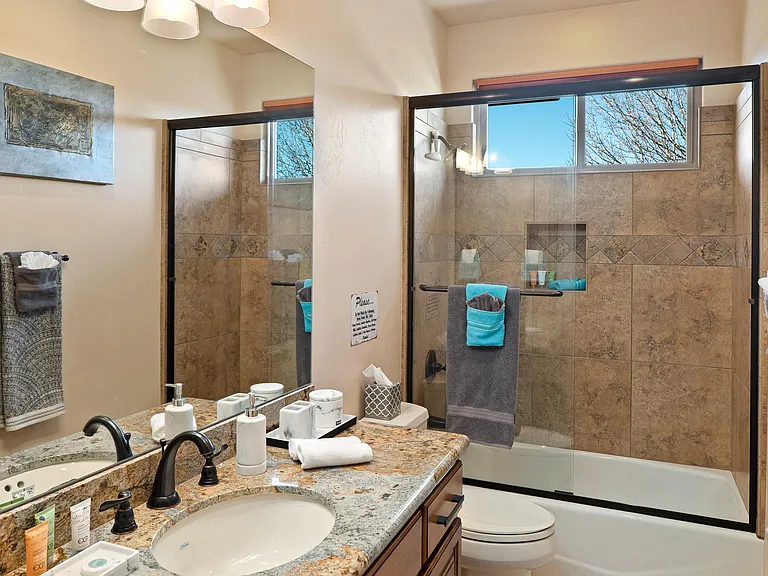 2370 Lariat Rd — Photo 25