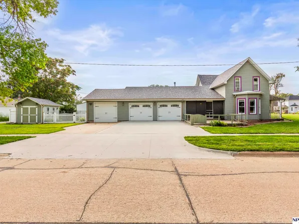 1407 Grant St, Blair, NE 68008
