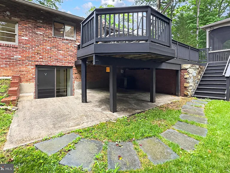 7614 Woodridge Cir — Photo 51