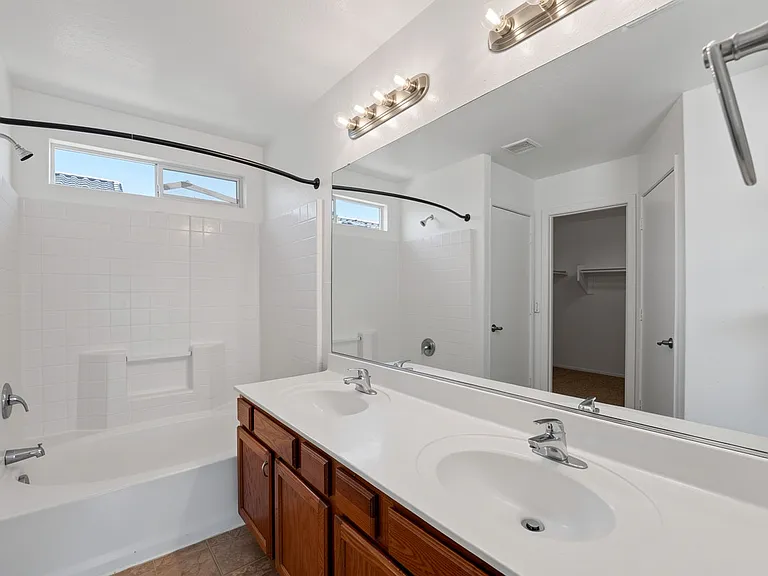 7552 W Nicolet Ave — Photo 38