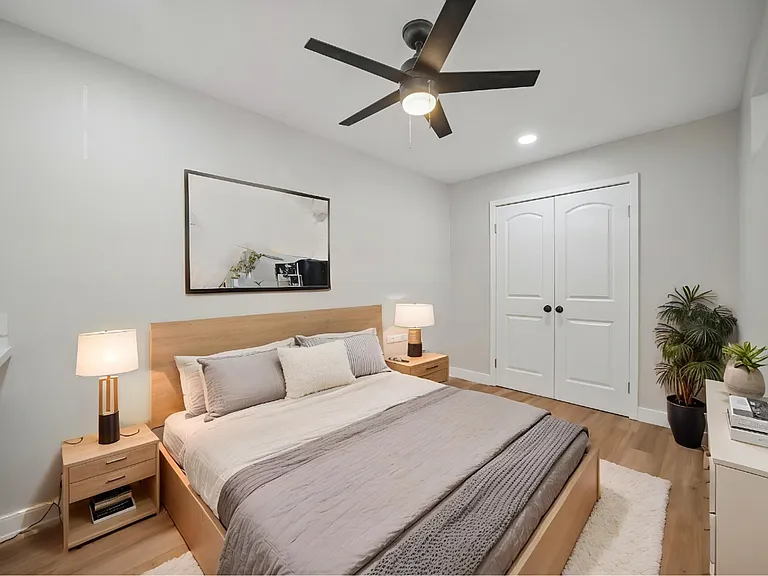 14420 Vista Real Apts — Photo 30