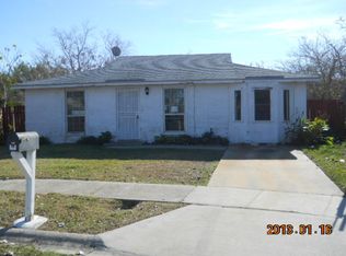 1075 Golden Gate Cir, Corpus Christi, TX 78416