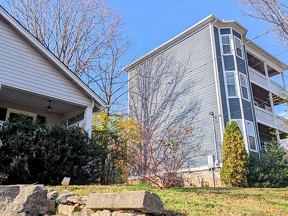 5th image of 602 S 12th St