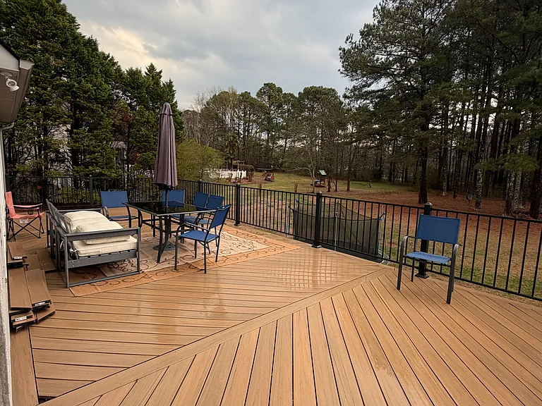Castlewood Rd — Photo 24