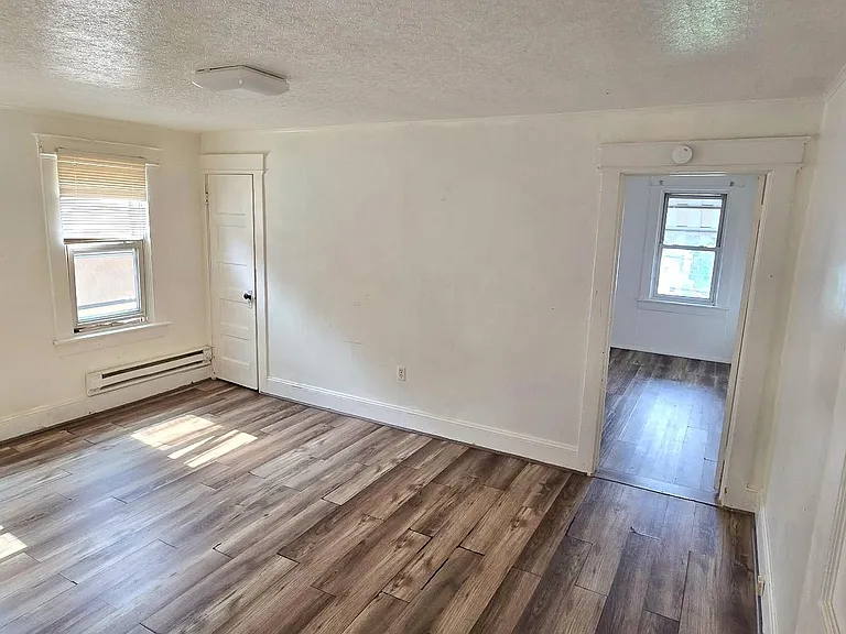 Living Room / Dinning room