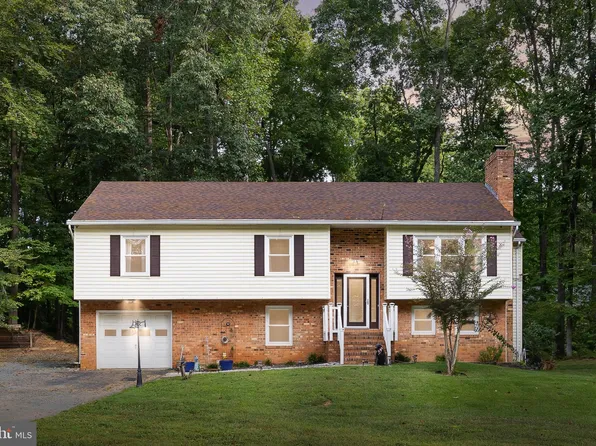 404 Nob Hill Dr, Stafford, VA 22556