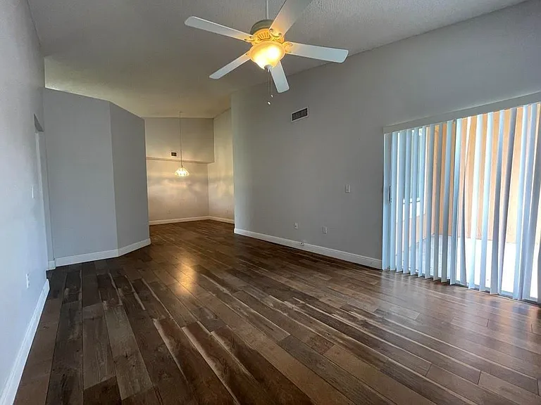 6992 SW 39th St #I203 — Photo 11