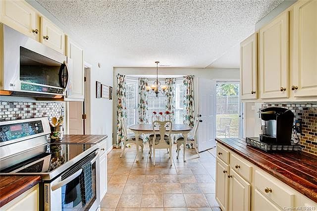 1st image of 3343 Whitebridge Ln