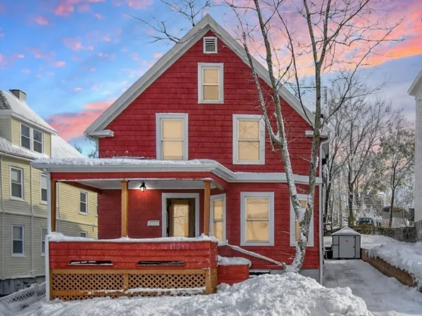 70 Grant St, Lynn, MA 01902