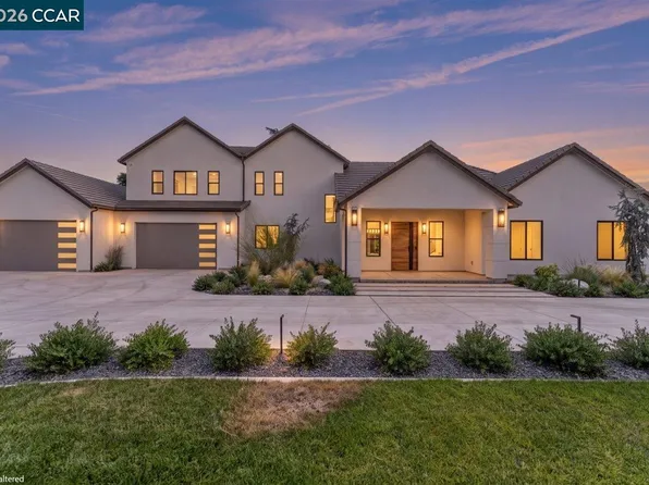8232 Lee Dr, Citrus Heights, CA 95610