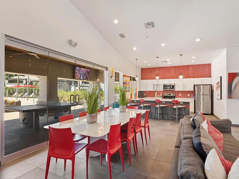 Luxe at Ocotillo — Photo 20