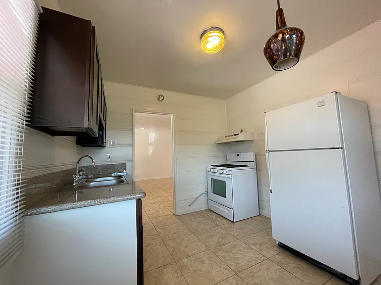 4285 1/2 Mobley Ave — Photo 32