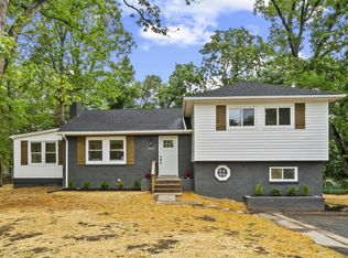 8002 Prince Georges Dr, Fort Washington, MD
