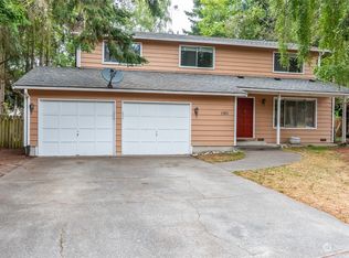 1586 SW Periwinkle Ln, Oak Harbor, WA