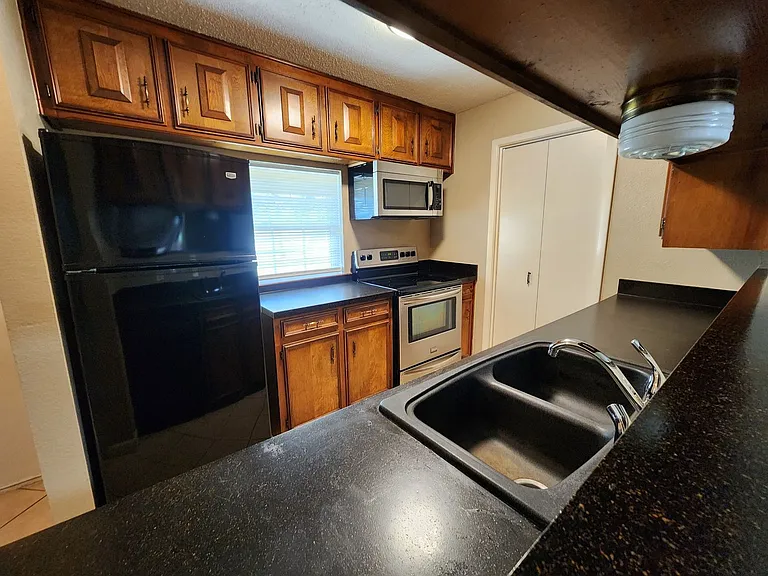 7604 Bridges Ave #B — Photo 7