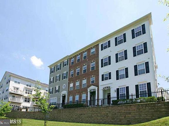 2nd image of 55 Swanton Mews Unit 100