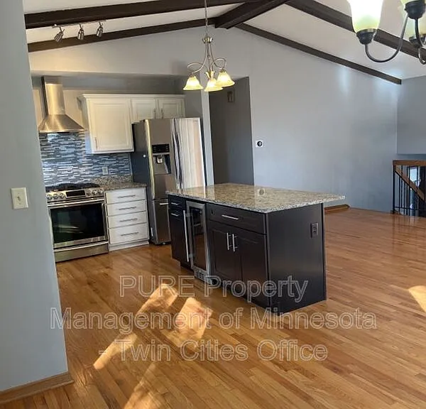 10025 Beard Ave S — Photo 2