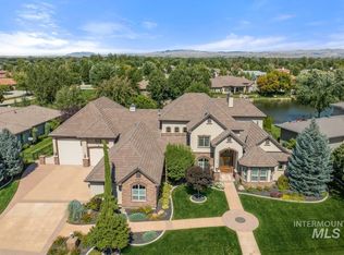 1046 W Sherington Dr, Eagle, ID 83616