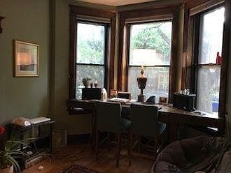4th image of 1041 N Honore St #1