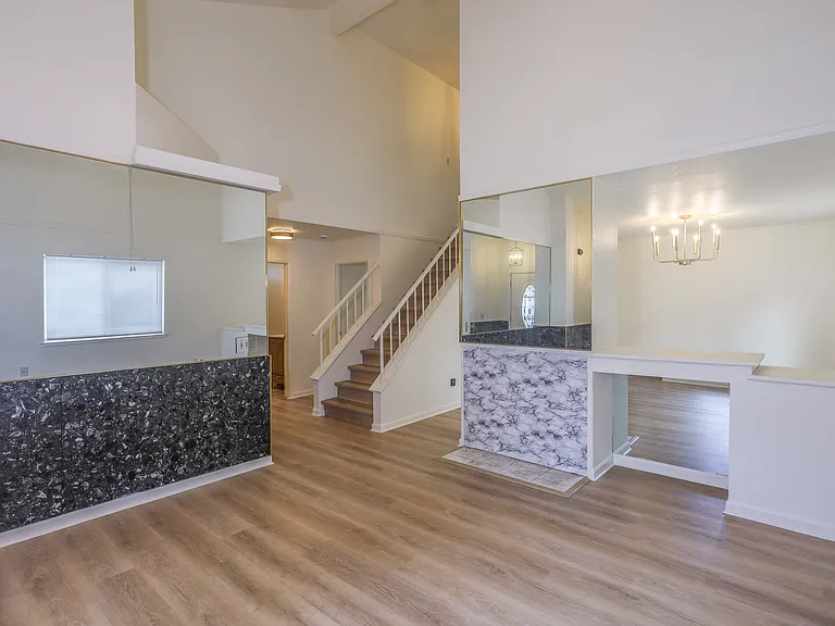 183 Creekside Cir — Photo 4