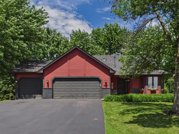 2208 Grimm Rd, Chaska, MN 55318