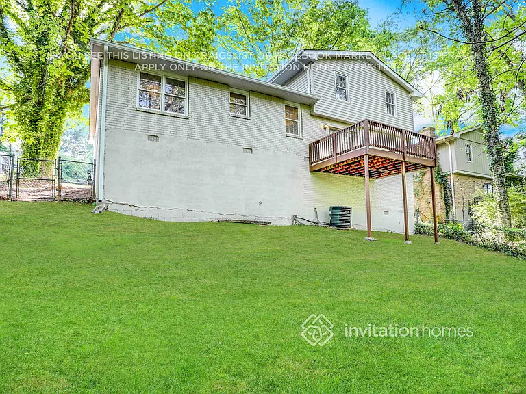 2339 Chevy Chase Ln — Photo 24