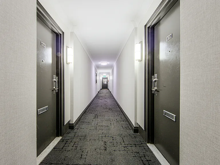 140 Erskine Ave — Photo 16