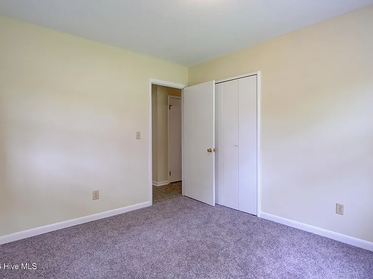 4010 Lake Ave — Photo 18