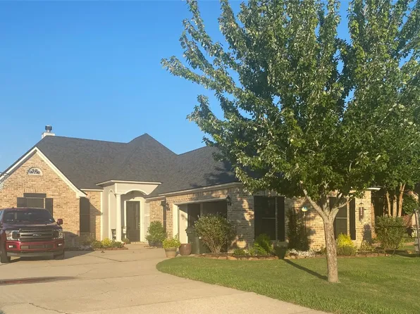 3911 Le Brooke Ln, Benton, LA 71006
