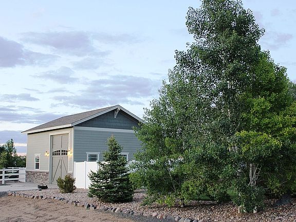 Detached Workshop+RV Parking