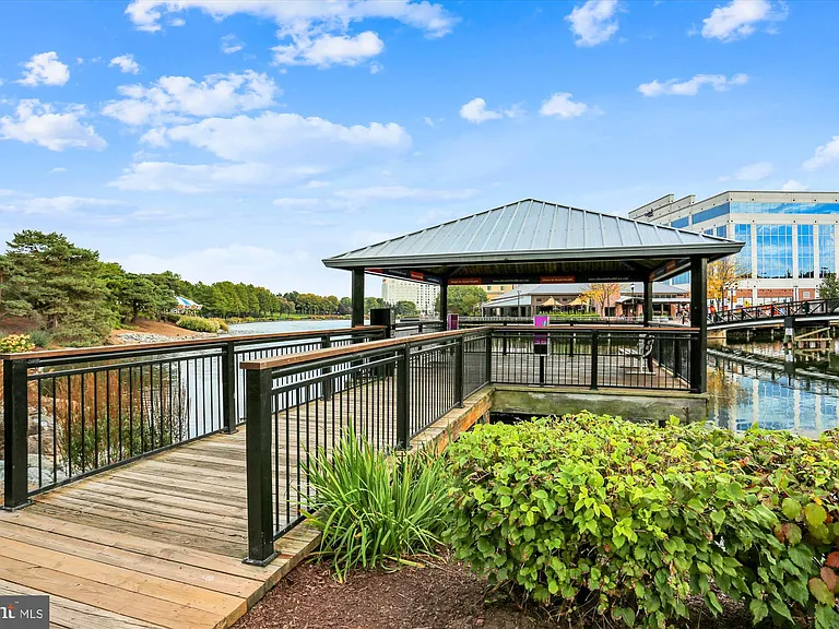 36 Prairie Rose Ct #108 — Photo 41