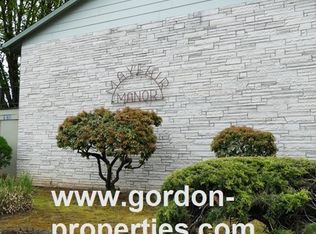 16360 SE Stark St #2, Portland, OR 97233